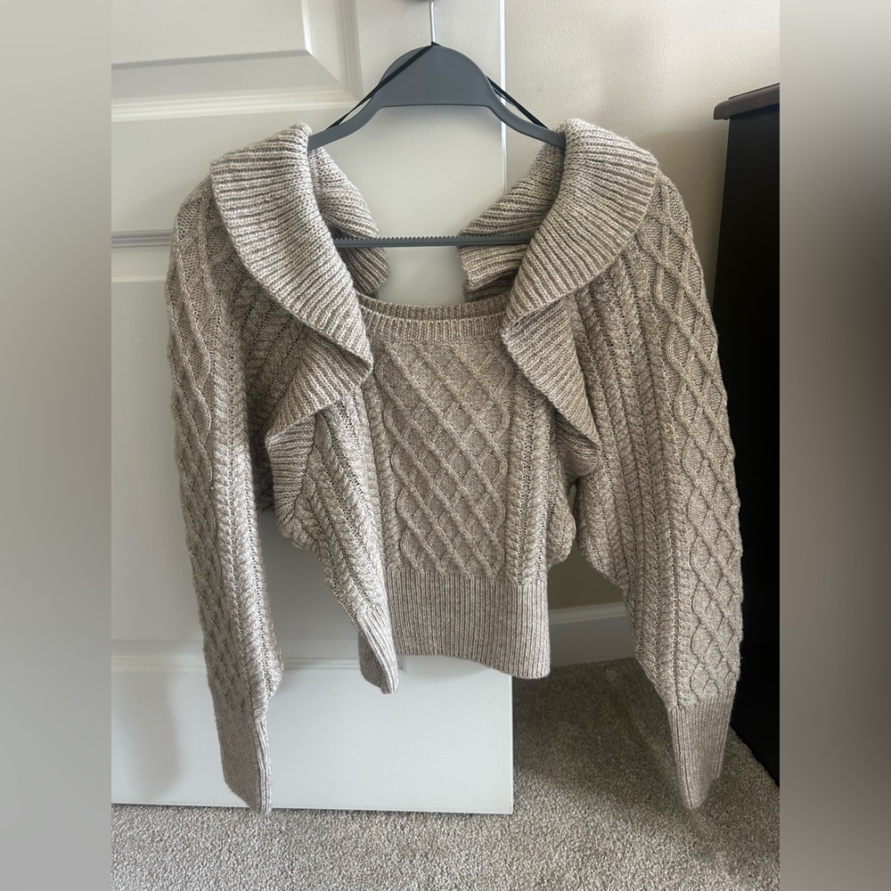 H&M Tan Knit Pullover